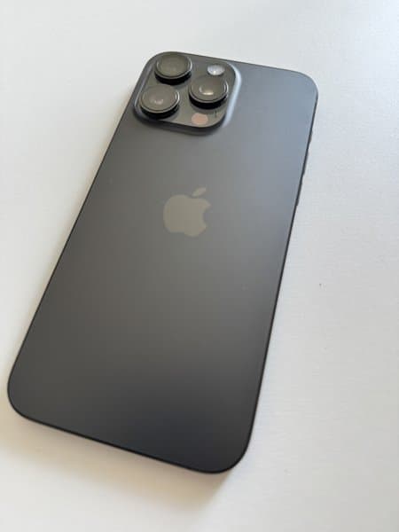 iPhone 16 Pro
